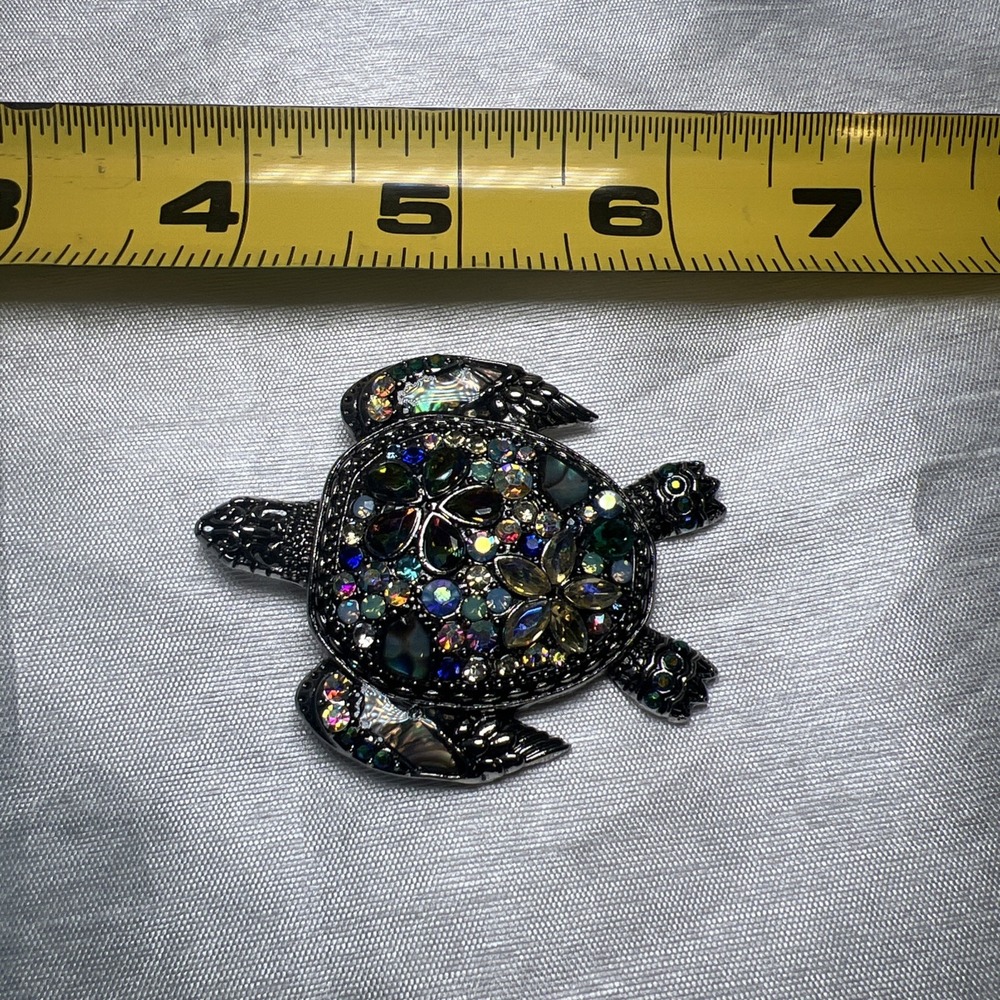 Large Multicolored Rhinestones Turtle Brooch / Pin -  2"x2".‎ Beautiful!